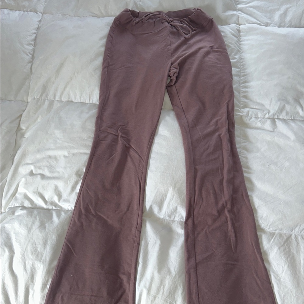 Alo bootcut leggings